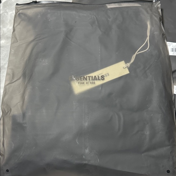 Fear of God ESSENTIALS Stretch Limo Black Shorts Size XS NWT - Picture 3 of 4